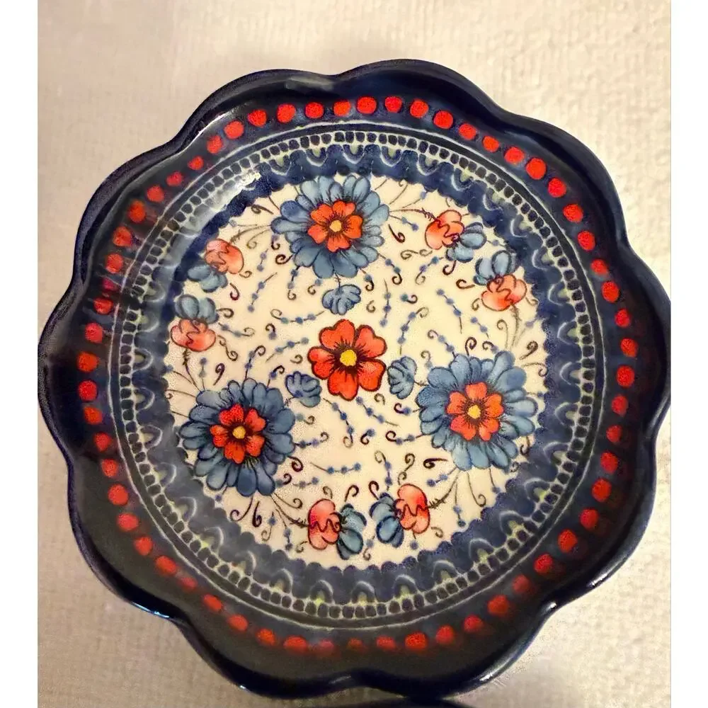 New Sister Wu Ceramic Tapas / Appetizer Dishes Set small scalloped plates